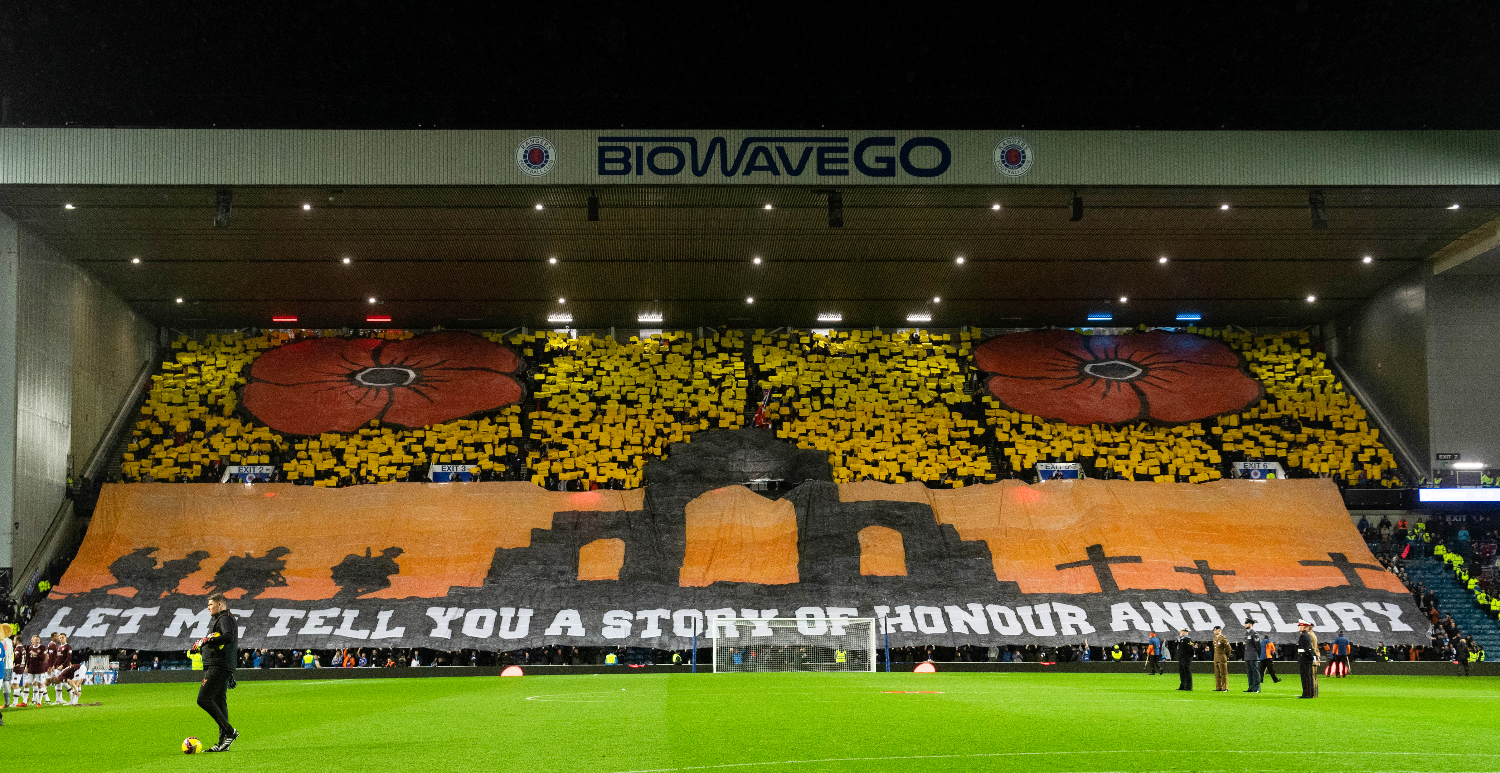 Remembrance Day: Rangers fans pay tribute with pre-match display. (Photo by Mark Scates / SNS Group)