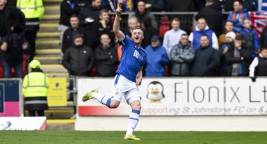 St Johnstone beat Rangers 2-1 in Perth to move up to fifth in Premiership