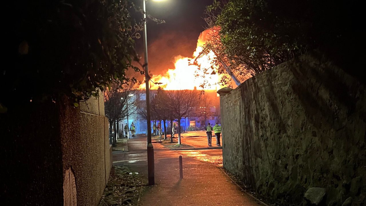 Police launch probe into fire at Leven Poundstretcher store after Fife town shut down during blaze