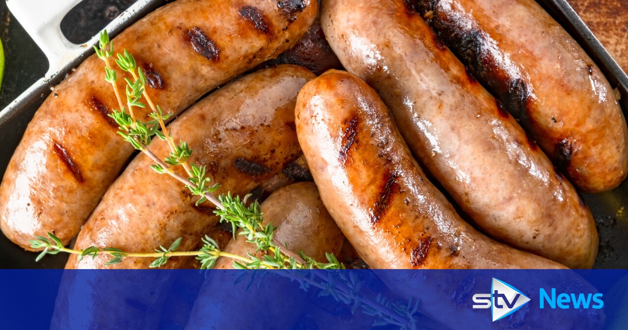 Devereaux, Hersteller schottischer Wursthäute, hat zugestimmt, die deutsche Sarria für 667 Millionen Pfund zu kaufen.