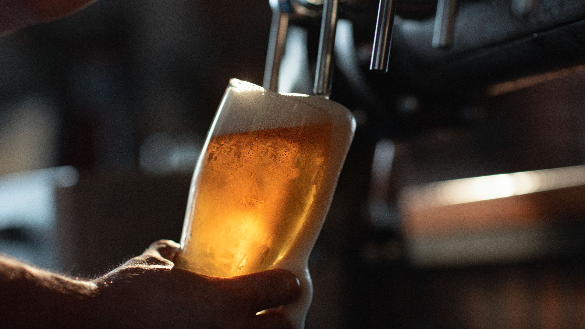 Supporters of the Tied Pubs (Scotland) Act say it will give consumers more choice in the pub.