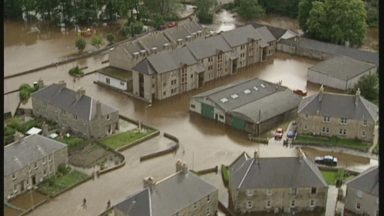 Up to 1.5m UK properties at risk of flooding due to melting Arctic ice