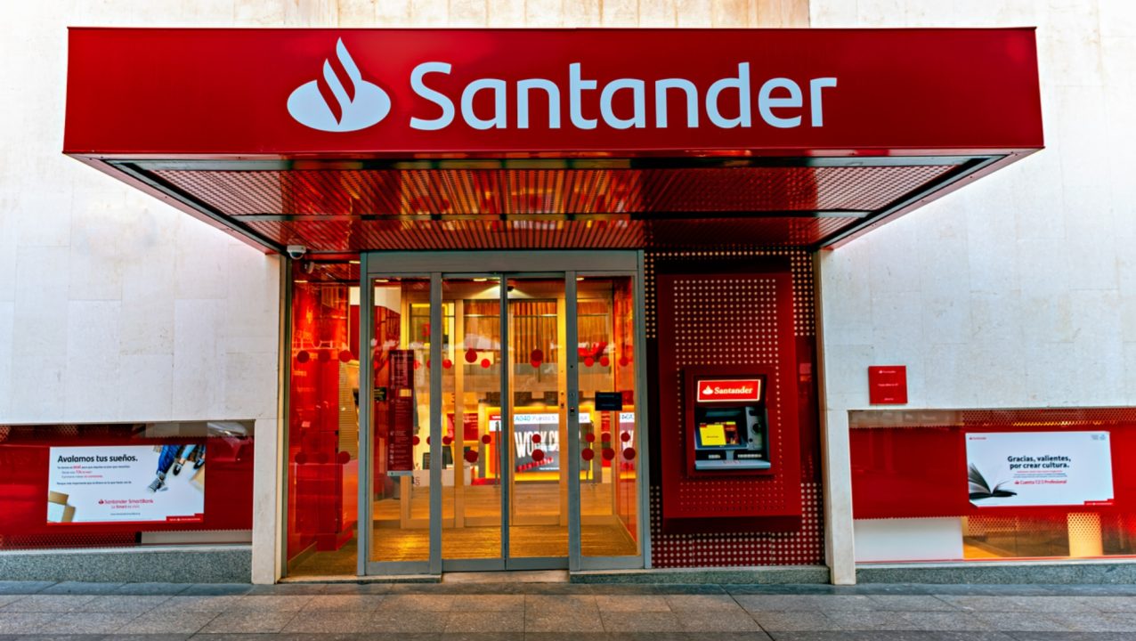 Santander fined £107.8m by finance watchdog over money laundering failings