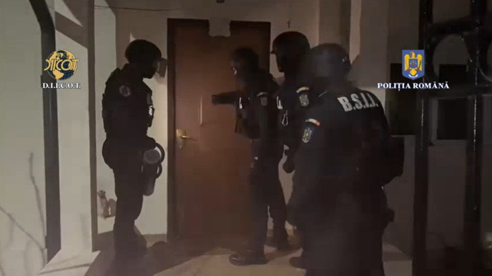 Directorate for the Investigation of Organized Crime and Terrorism - Central Structure together with police officers from the Bucharest Organized Crime Brigade implemented five home search warrants. 