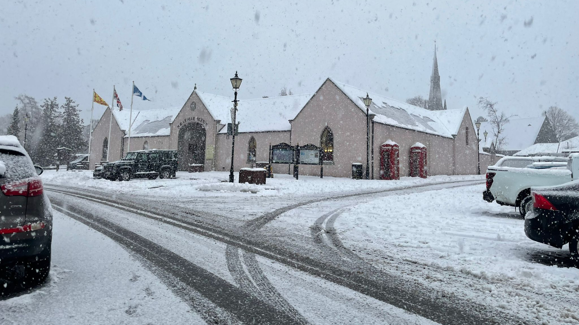 Snowy scenes in Braemar