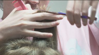 Hair salon offering free haircuts to those struggling
