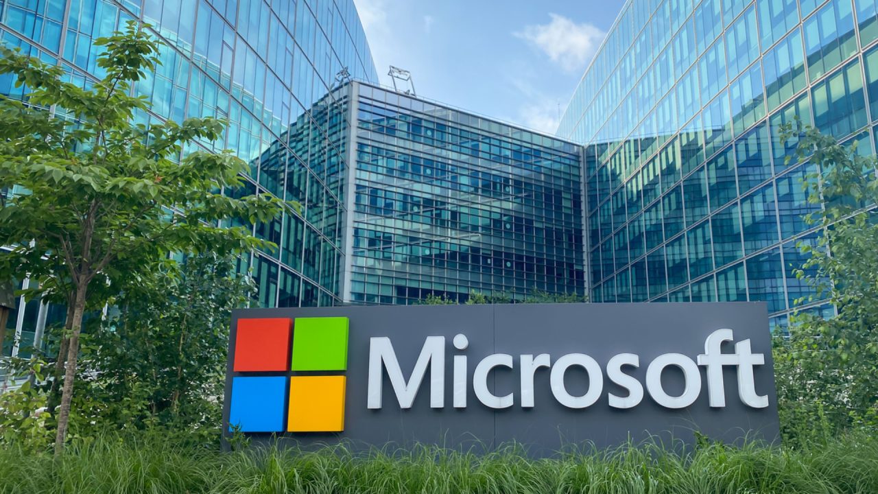 Microsoft probes outages after Teams and Outlook go down for thousands of users