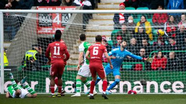 Jim Goodwin on the brink of Aberdeen exit after defeat to Hibernian
