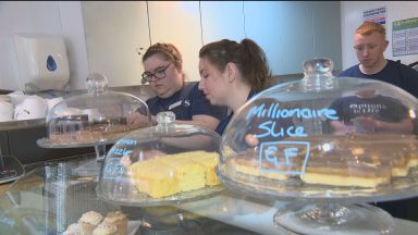 Café lowers prices to £1 as customers struggle with cost of living