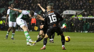 Hibernian hotshot Kevin Nisbet rescues point from draw with Dundee United