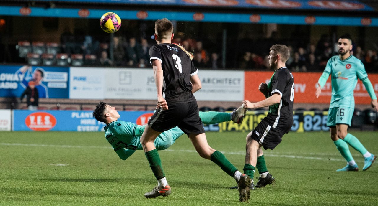 Dundee United battle past plucky University of Stirling in Scottish Cup