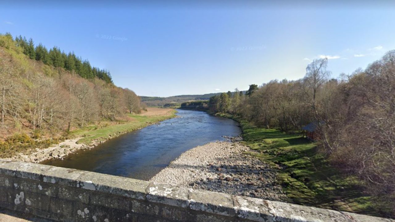 Two people rescued from River Dee after getting into difficulty in water at Potarch Bridge