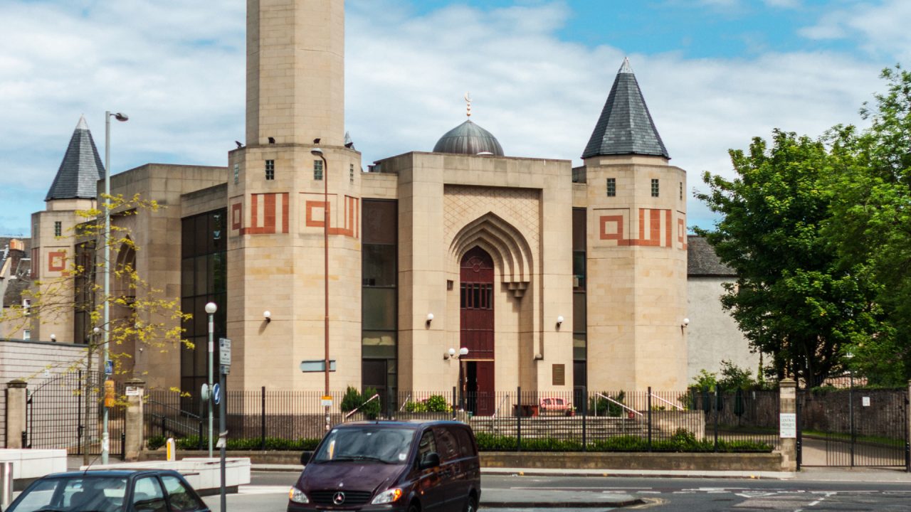 Streets closed off after bomb squad called to Edinburgh Central mosque
