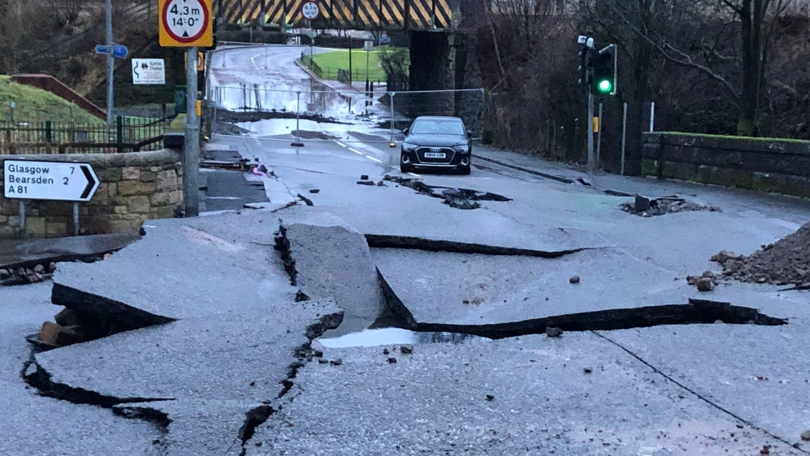 Around 250 000 customers affected after burst pipe in Milngavie as