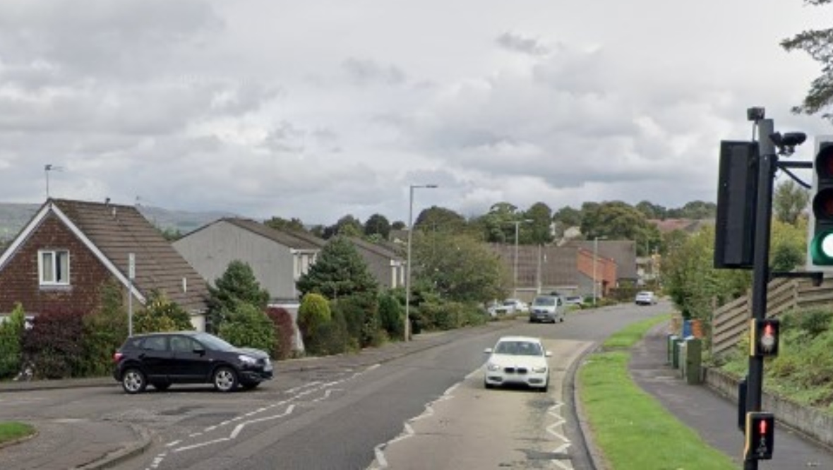 Man sought by police after leaving car and attacking pedestrian with weapon in Lenzie