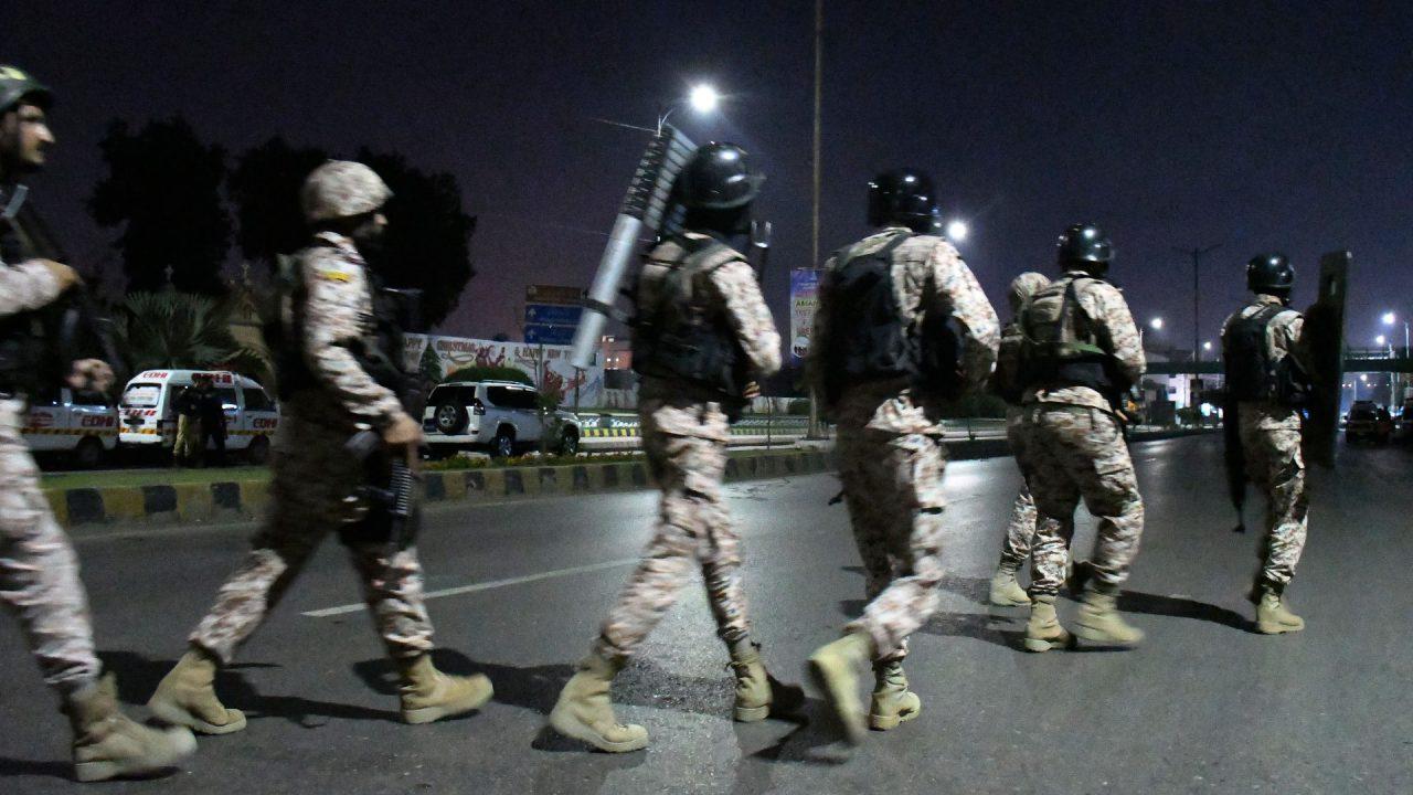Militants launch deadly attack on Pakistan police headquarters