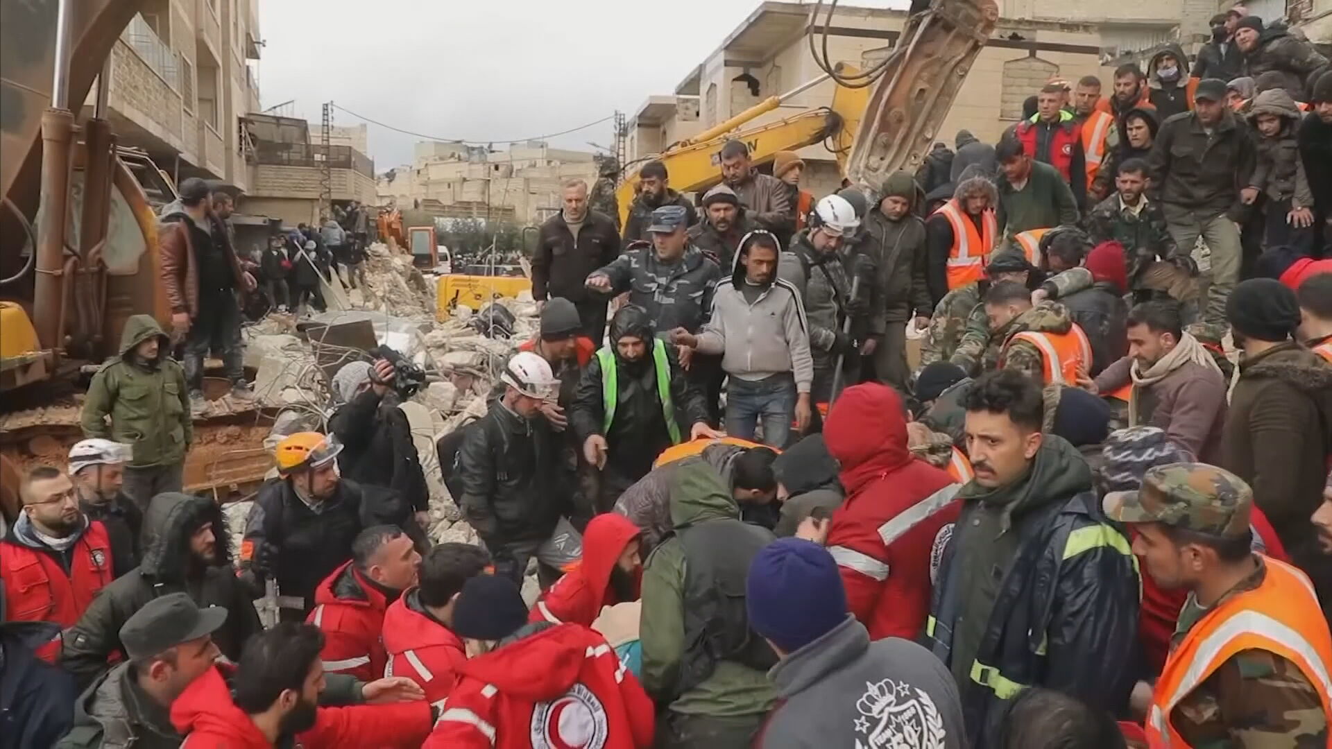 Rescue operations get underway across Turkey and Syria following earthquake (ITN).