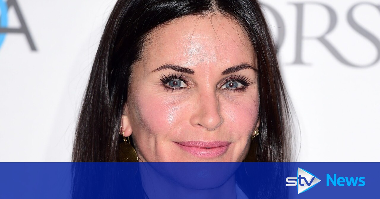 Courteney Cox hailed by Friends co-stars at Walk of Fame star ceremony