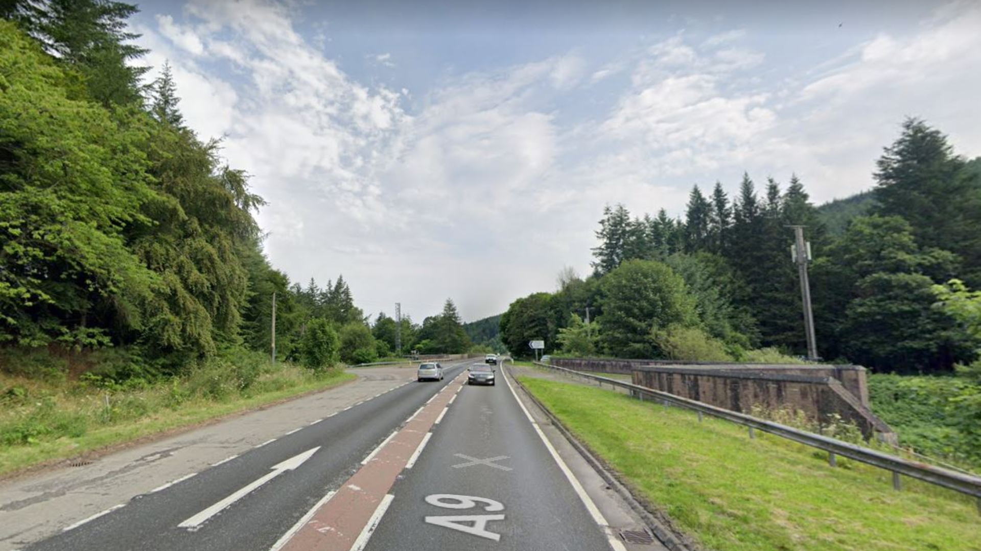 Drivers warned as A9 closed in both directions after four vehicle