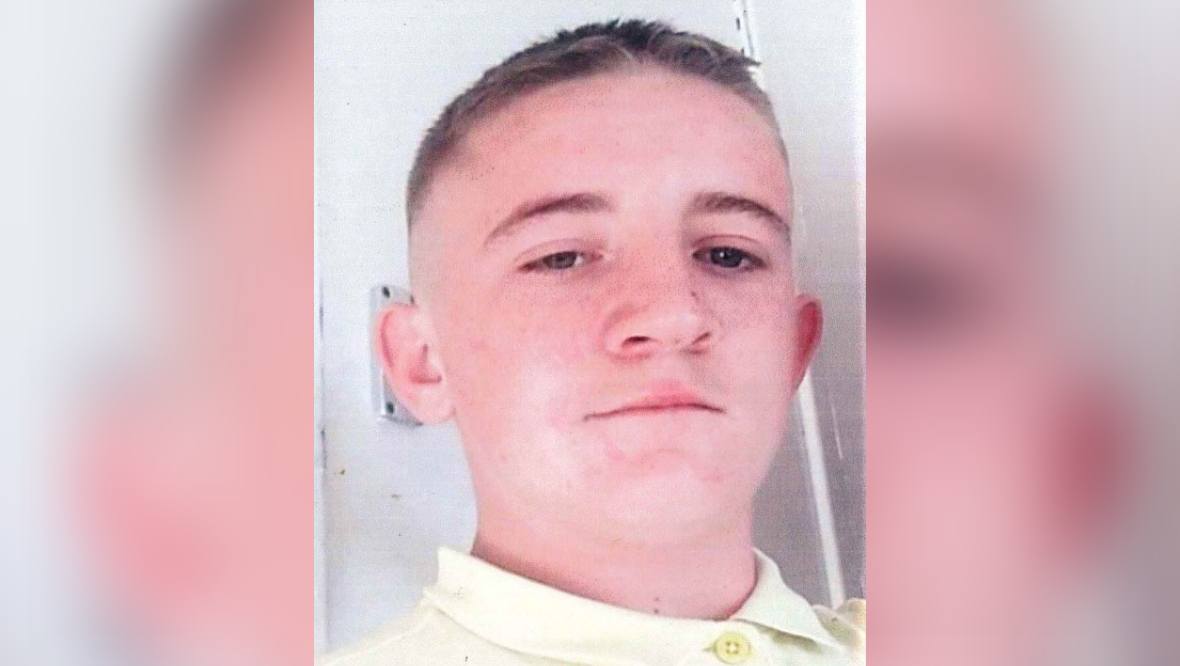 Police name 21-year-old who died following flat disturbance in  Coldstream Crescent, Wishaw