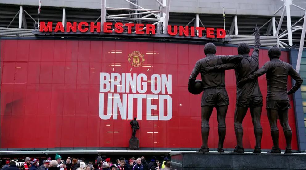 Qatar’s Sheikh Jassim and Sir Jim Ratcliffe’s Ineos in race to buy Manchester United