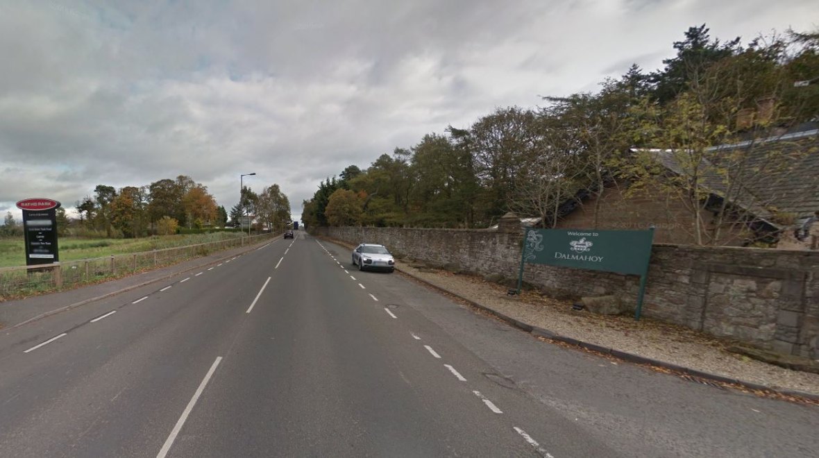Man rushed to hospital following two-car crash outside Edinburgh on A71 near Dalmahoy