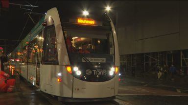 Mixed reaction to Edinburgh tram northern extension