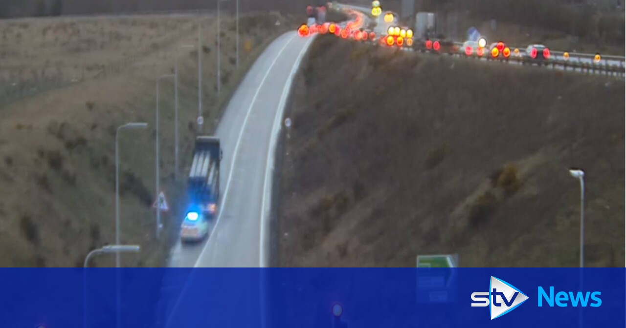 Traffic Chaos After Lorry Sheds Load Onto A92 A90 On-slip Leading To ...