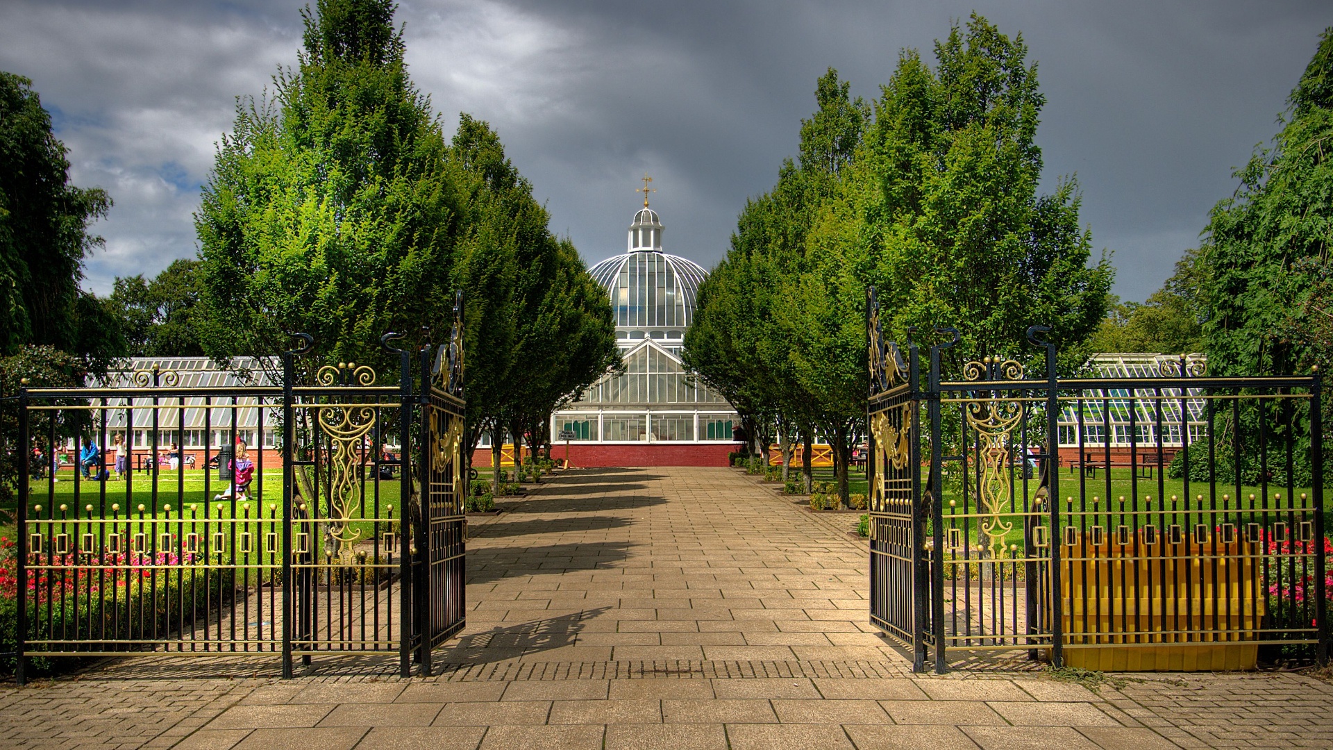 Queen’s Park glasshouse has been closed to the public for a number of years