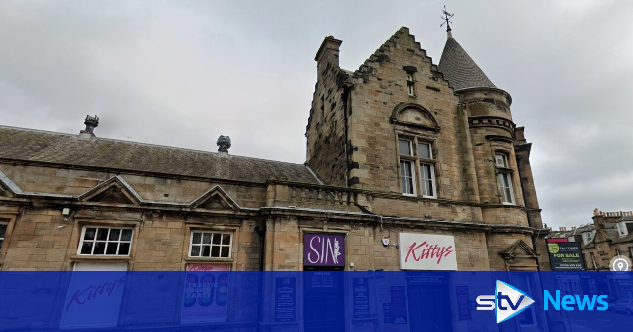 Fire breaks out at former Kitty's in Kirkcaldy for second