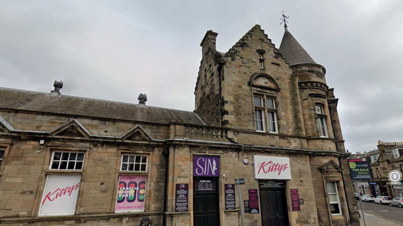 The fire broke out at the former Kitty's nightclub in Kirkcaldy.