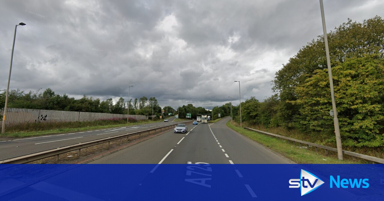 Traffic brought to standstill as serious crash on A725 at Bellshill