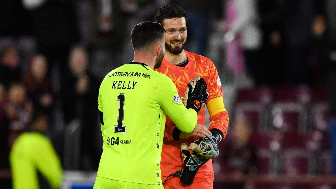Liam Kelly: Craig Gordon interested to see who replaces him in goal for Scotland