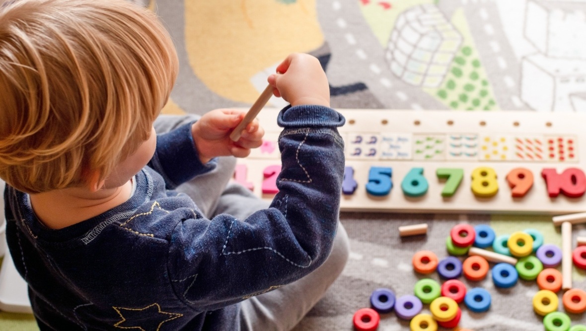 Parents rush to find new nurseries as leading Glasgow childcare chain Rising Stars to close