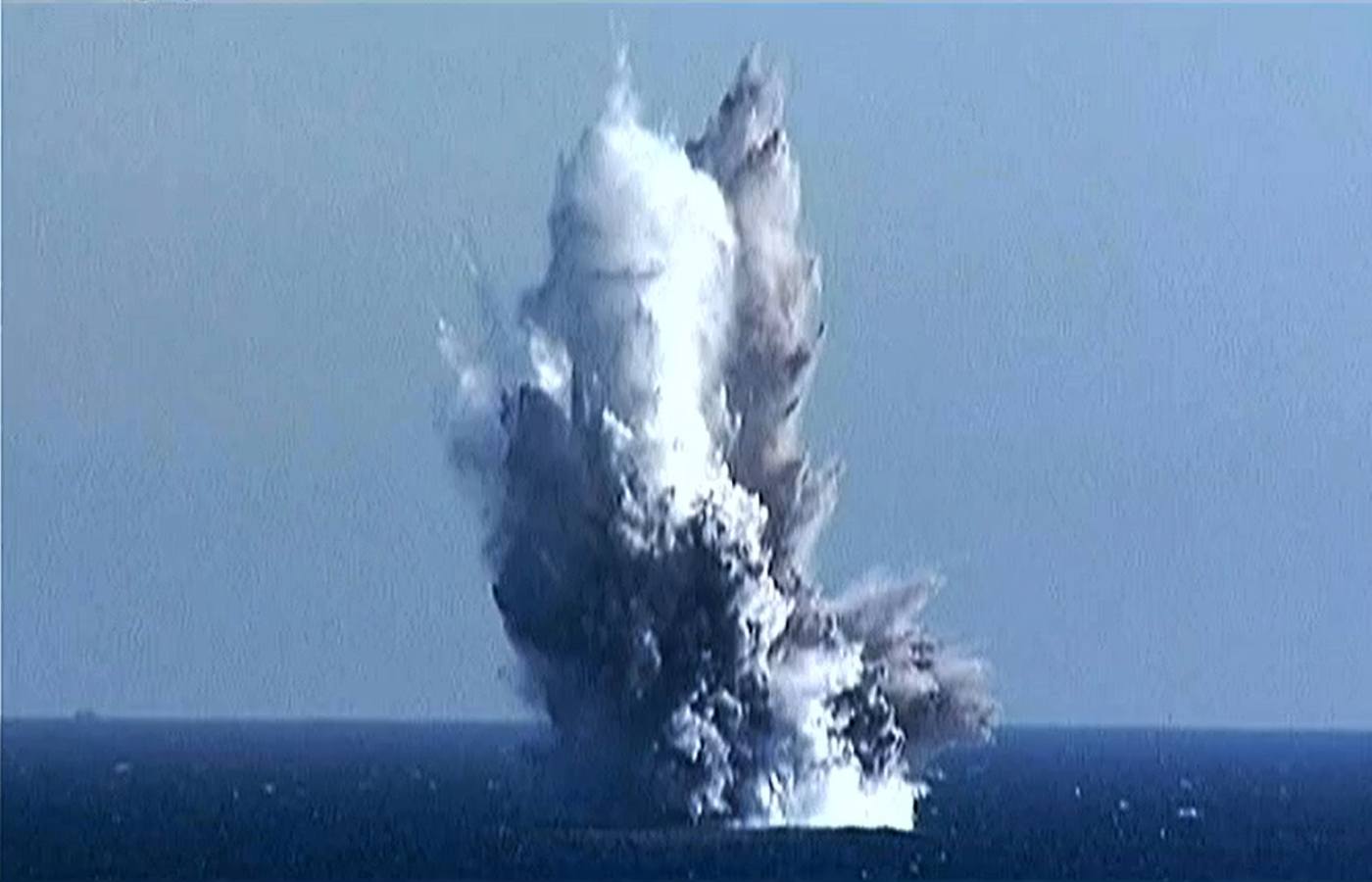 Haeil: North Korea claims to have tested a nuclear-capable underwater drone that can generate a gigantic “radioactive tsunami” and destroy naval strike groups and ports.

