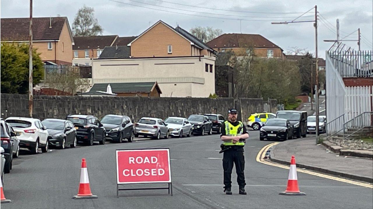 Further searches after bomb squad removes ‘suspect item’ from Petershill Road flat in Glasgow