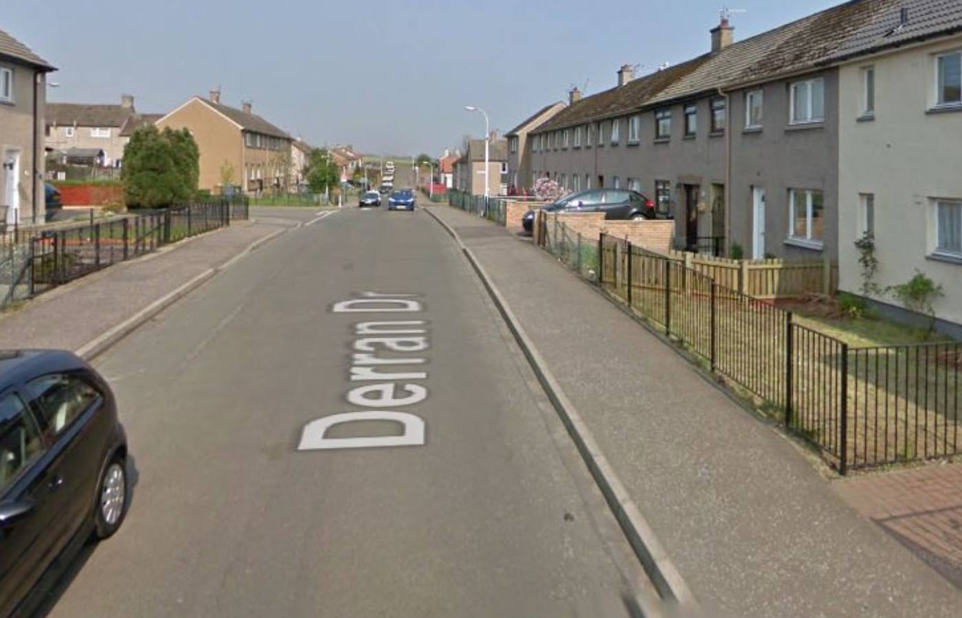 Man arrested after car crashed into building on Derran Drive, Cardenden STV News