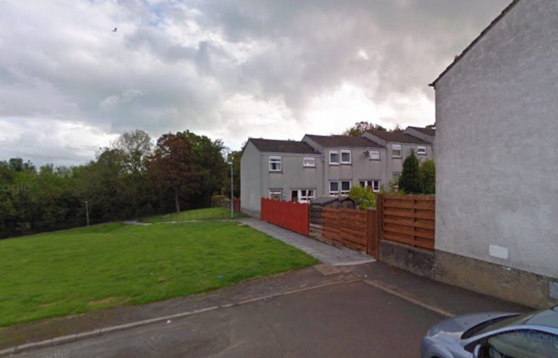 Man assaulted for ‘unknown’ reason as police hunt two suspects in Bonhill