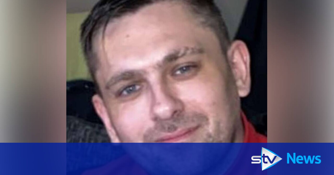 Man who died after being found injured in street in Renfrew named by ...