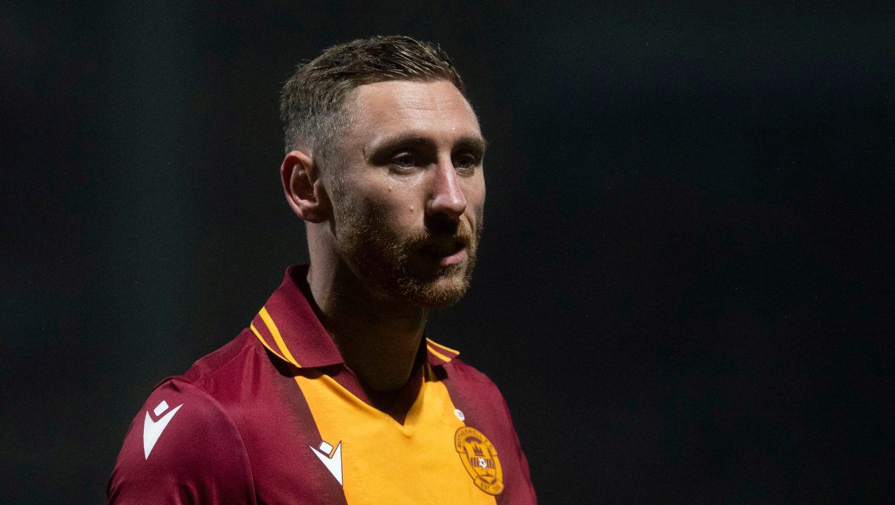Stuart Kettlewell addresses transfer situation in wake of Louis Moult comments