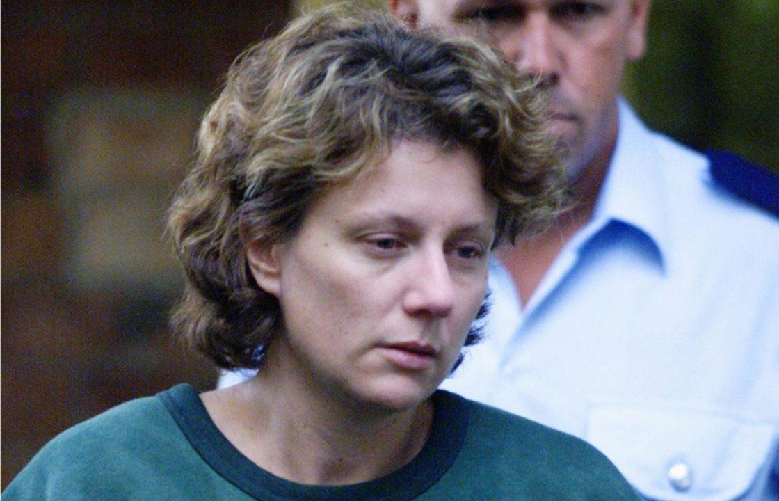 Kathleen Folbigg pardoned after 20 years in jail accused of killing her four children