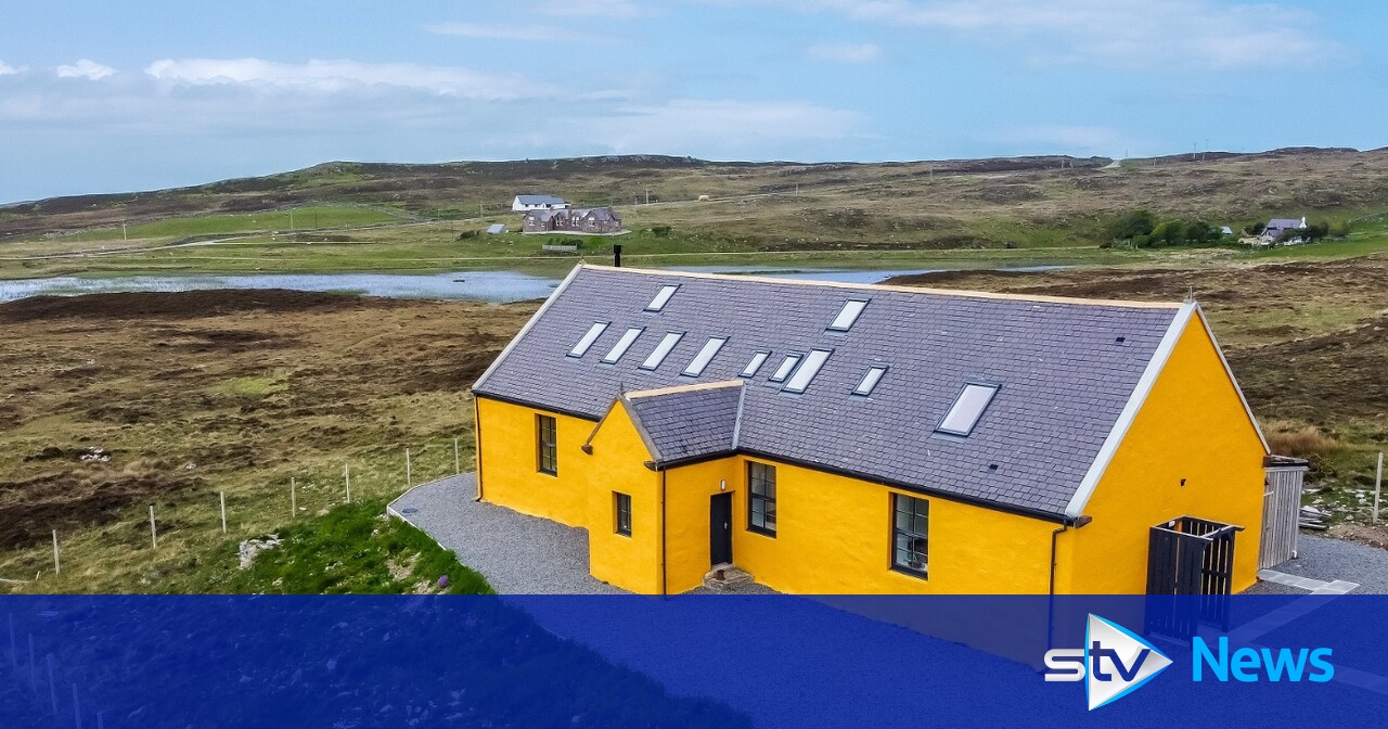 Historic hostel near Lochinver with manager's on North