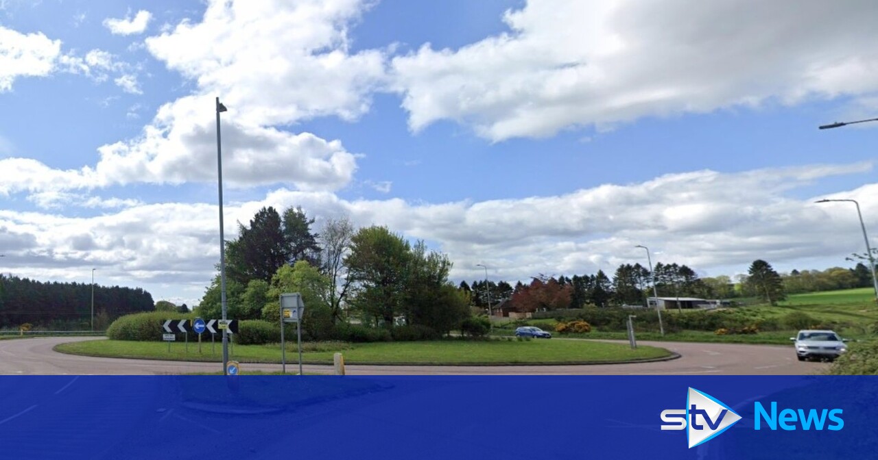 Road closed after threevehicle crash at New Inn roundabout near