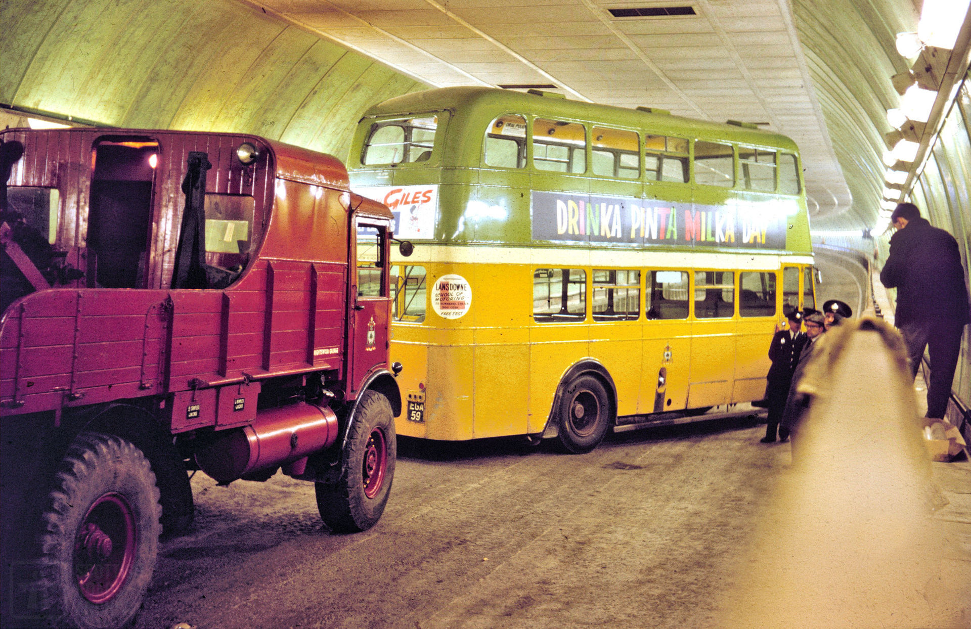 Clyde Tunnel - Bus Breakdown Recovery Tests (July 1963)
