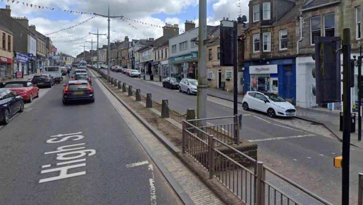Elderly man who died after being hit by articulated lorry on Lanark High Street named