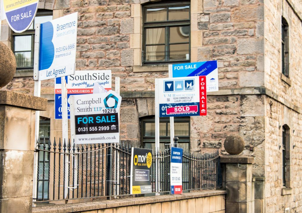 Landlords not making repairs to properties despite legal obligations Citizens Advice Scotland report finds