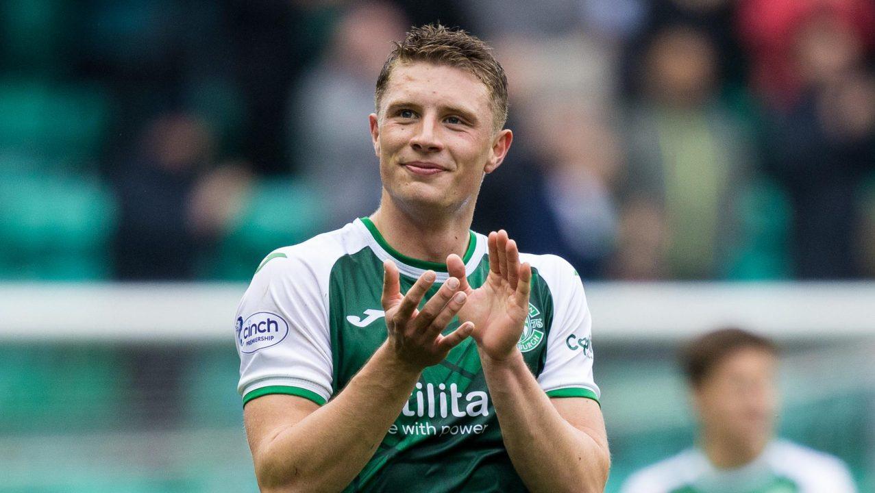 Manchester United’s Will Fish returns to Hibernian for second loan spell