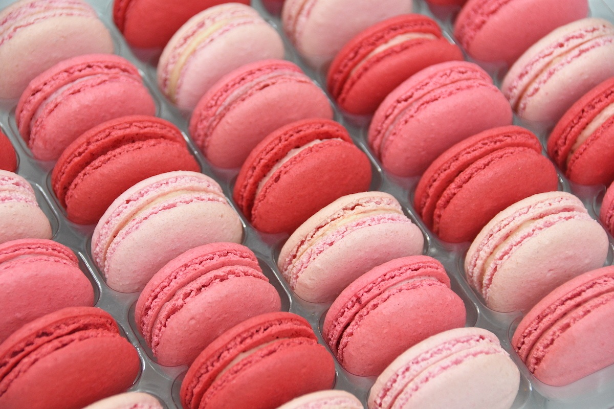The 300 macarons consisted of rose, raspberry, orange blossom, lemon and caramel flavours.