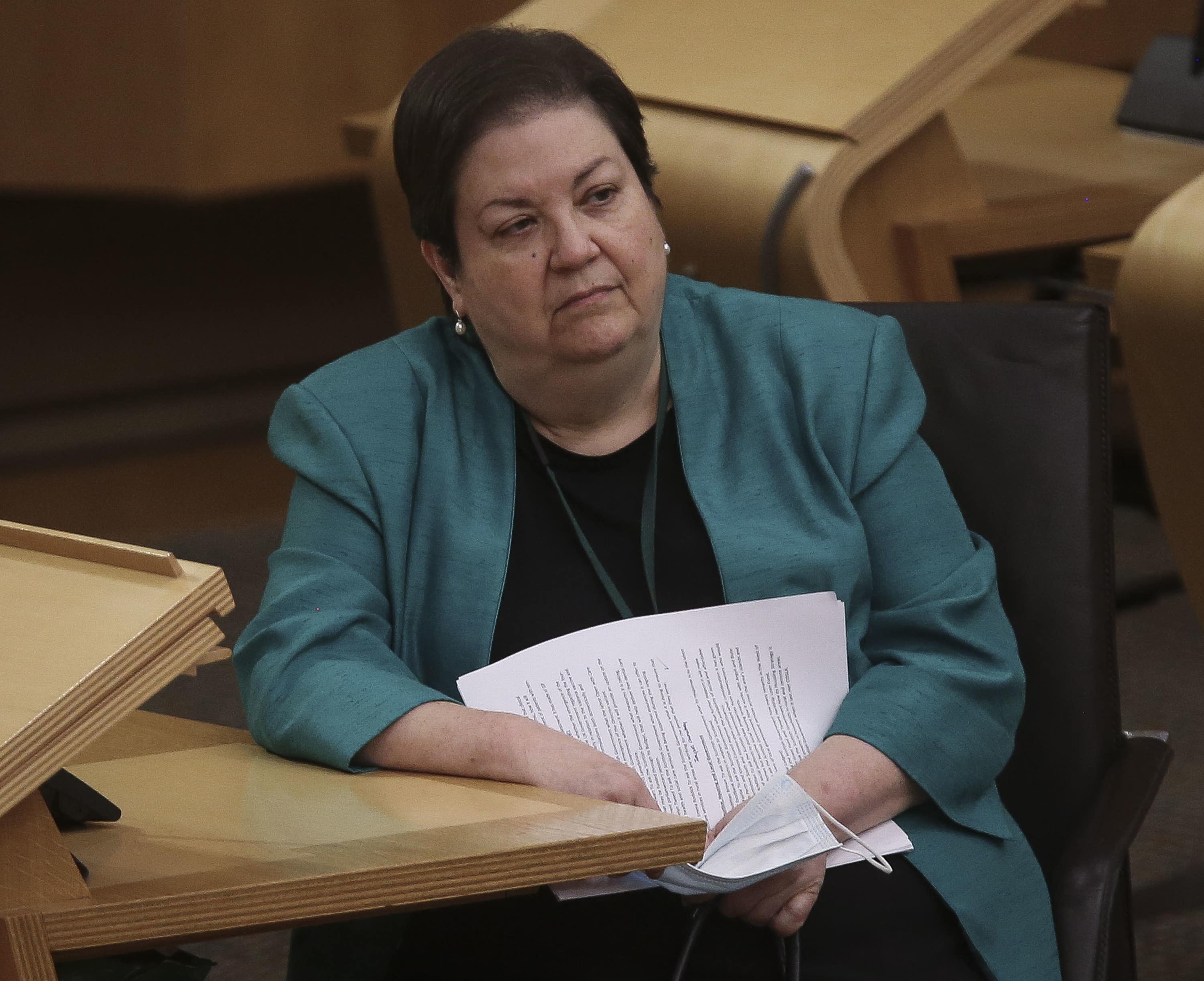 Jackie Baillie said ministers have failed to heed warnings from the Royal College of Radiologists about soaring outsourcing costs amid staff shortages.