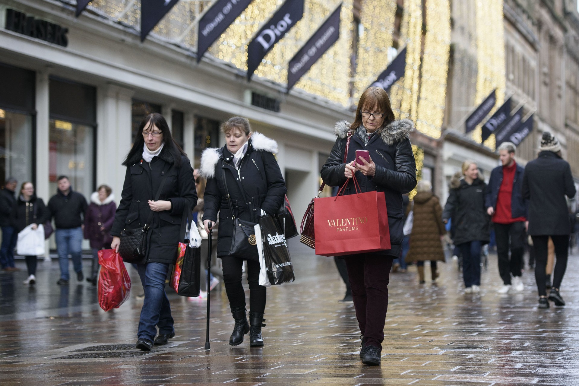 The figures show Glasgow saw a decline in shopper numbers.